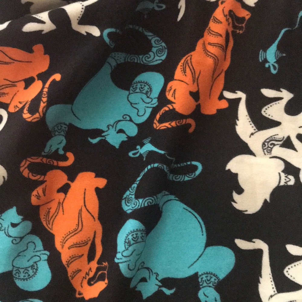 Disney LuLaRoe Aladdin Leggings TC